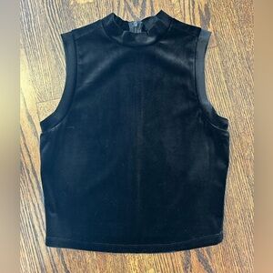 Good American cropped velvet top